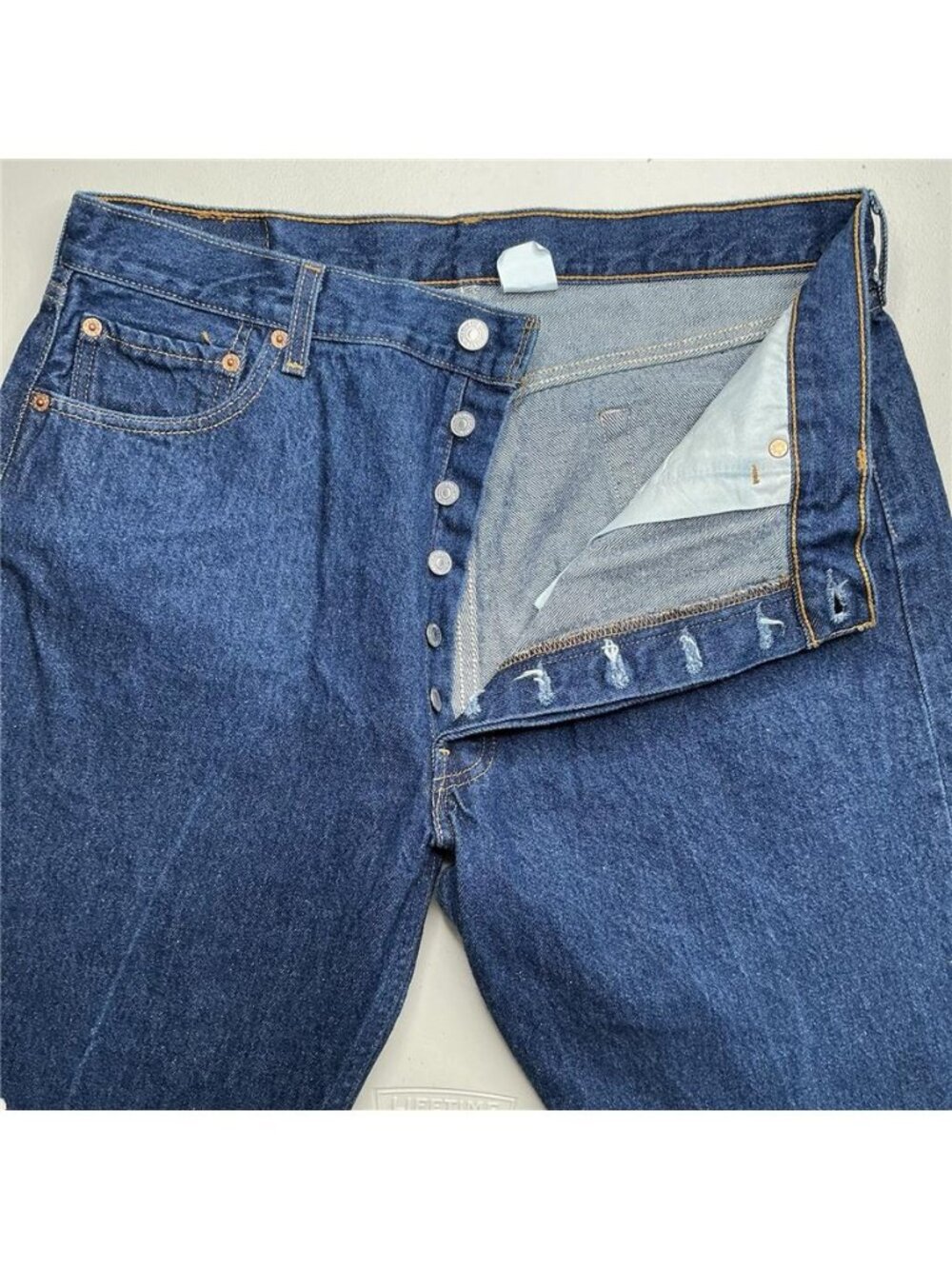 Levis 501 Men's Jeans Original Fit Straight Leg Button Fly 100% Cotton 38" x 32"